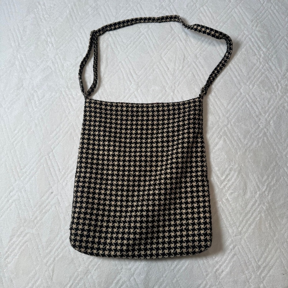 Preppy Academia Old Navy Houndstooth Shoulder Bag Black Tan Red Lining